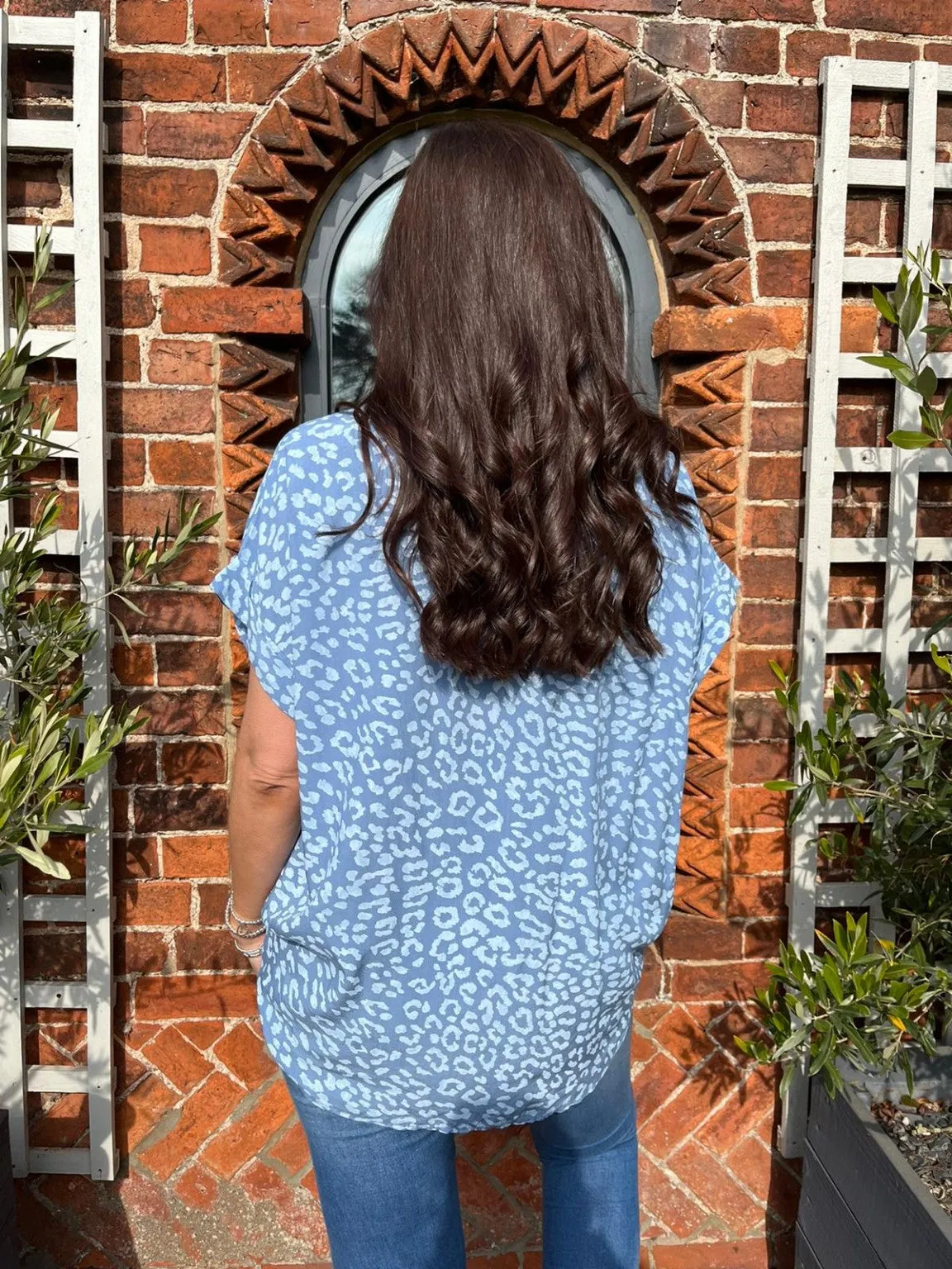 Animal Print Knot Shirt Pam